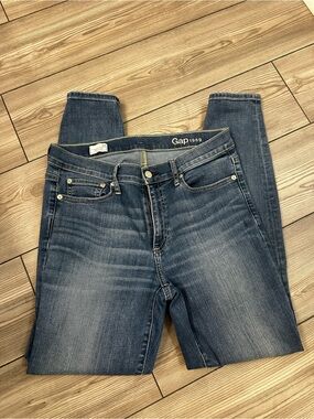 🌺 2/$25 Gap Women's Mid-Rise Resolution True Skinny Jeans